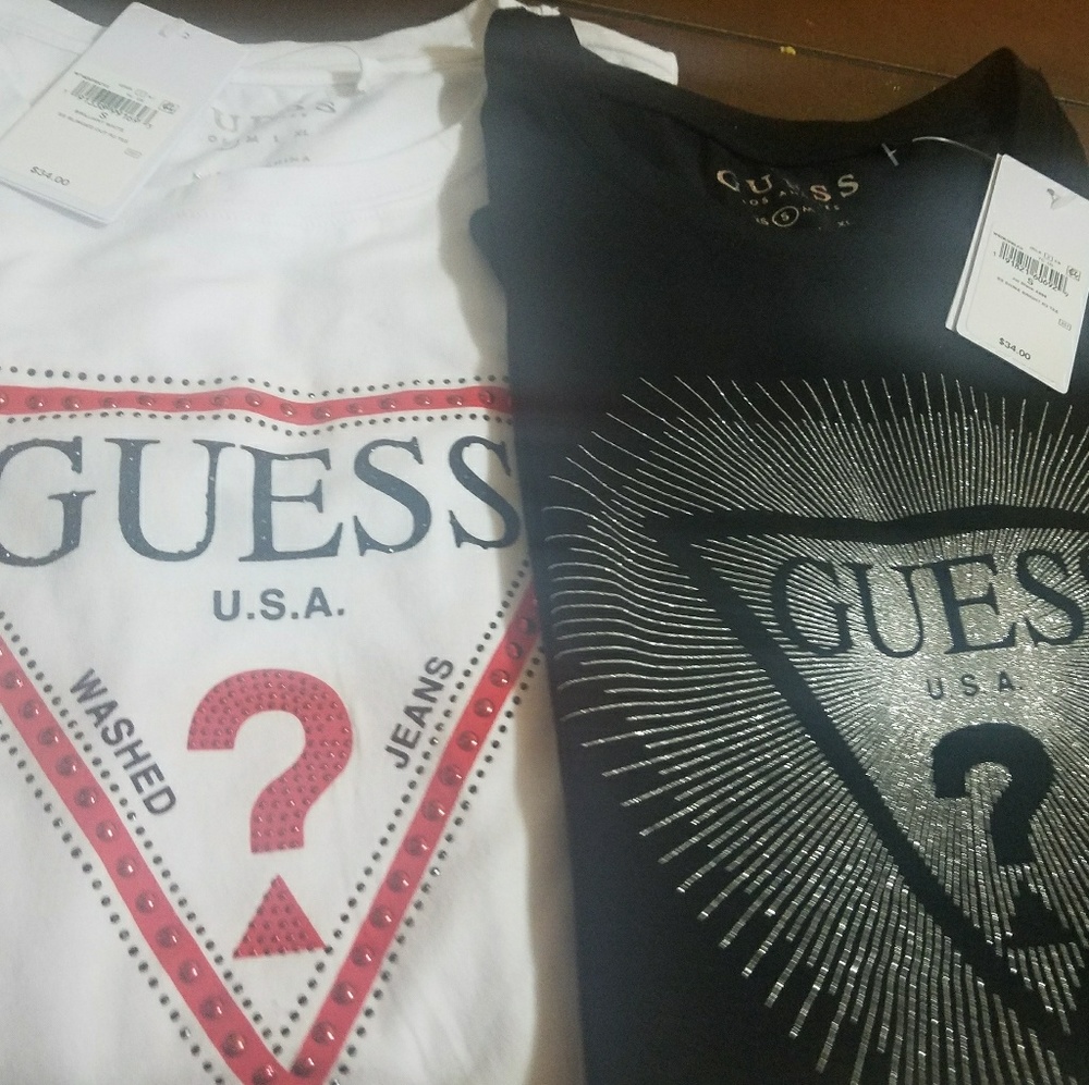 GUESS WOMAN 2 SHIRTS size small